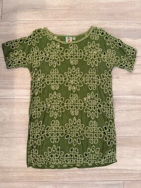 Johnny Was Olive Green Eyelet Lace Tunic Top with Embroidered Label - Size Small